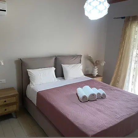 Spiti Magdalini Apartament *